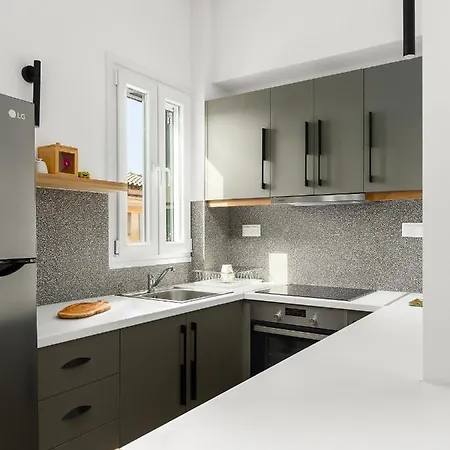 Leonidas - Annunziata Luxury Penthouse Διαμέρισμα *